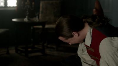 OUTLANDER_-_E1X06_THE_GARRISON_COMMANDER_3086.jpg