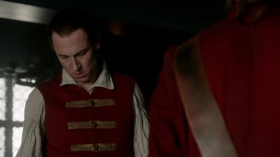 OUTLANDER_-_E1X06_THE_GARRISON_COMMANDER_3138.jpg