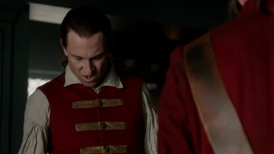 OUTLANDER_-_E1X06_THE_GARRISON_COMMANDER_3157.jpg
