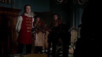 OUTLANDER_-_E1X06_THE_GARRISON_COMMANDER_3174.jpg