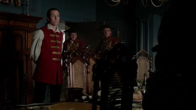 OUTLANDER_-_E1X06_THE_GARRISON_COMMANDER_3176.jpg
