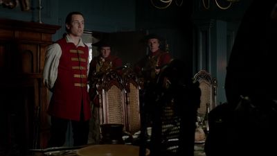 OUTLANDER_-_E1X06_THE_GARRISON_COMMANDER_3185.jpg