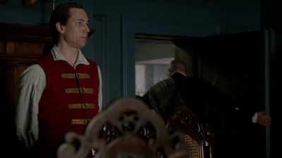OUTLANDER_-_E1X06_THE_GARRISON_COMMANDER_3276.jpg