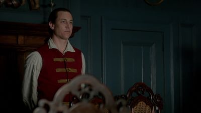 OUTLANDER_-_E1X06_THE_GARRISON_COMMANDER_3290.jpg