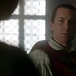OUTLANDER_-_E1X06_THE_GARRISON_COMMANDER_2900.jpg