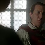OUTLANDER_-_E1X06_THE_GARRISON_COMMANDER_2908.jpg