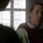 OUTLANDER_-_E1X06_THE_GARRISON_COMMANDER_2924.jpg