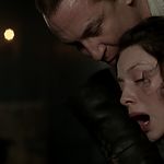 OUTLANDER_-_E1X06_THE_GARRISON_COMMANDER_3050.jpg