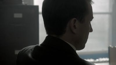 OUTLANDER_-_E1X08_BOTH_SIDES_NOW_0012.jpg