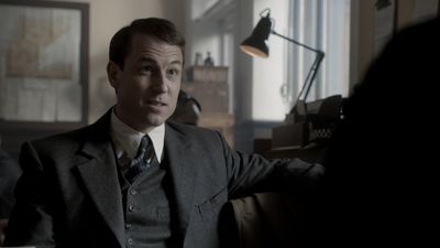 OUTLANDER_-_E1X08_BOTH_SIDES_NOW_0075.jpg