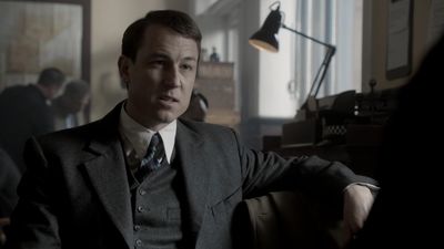 OUTLANDER_-_E1X08_BOTH_SIDES_NOW_0079.jpg