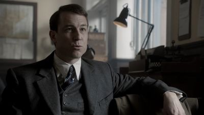OUTLANDER_-_E1X08_BOTH_SIDES_NOW_0084.jpg