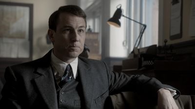 OUTLANDER_-_E1X08_BOTH_SIDES_NOW_0088.jpg