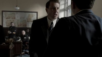OUTLANDER_-_E1X08_BOTH_SIDES_NOW_0115.jpg