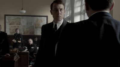 OUTLANDER_-_E1X08_BOTH_SIDES_NOW_0131.jpg