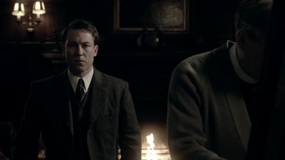 OUTLANDER_-_E1X08_BOTH_SIDES_NOW_0155.jpg