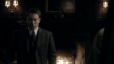 OUTLANDER_-_E1X08_BOTH_SIDES_NOW_0160.jpg