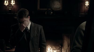 OUTLANDER_-_E1X08_BOTH_SIDES_NOW_0163.jpg