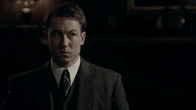 OUTLANDER_-_E1X08_BOTH_SIDES_NOW_0180.jpg