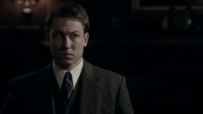 OUTLANDER_-_E1X08_BOTH_SIDES_NOW_0181.jpg