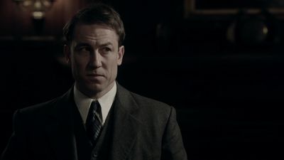 OUTLANDER_-_E1X08_BOTH_SIDES_NOW_0184.jpg