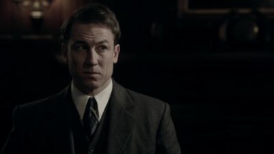 OUTLANDER_-_E1X08_BOTH_SIDES_NOW_0187.jpg
