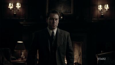 OUTLANDER_-_E1X08_BOTH_SIDES_NOW_0212.jpg