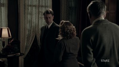 OUTLANDER_-_E1X08_BOTH_SIDES_NOW_0231.jpg