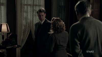 OUTLANDER_-_E1X08_BOTH_SIDES_NOW_0232.jpg