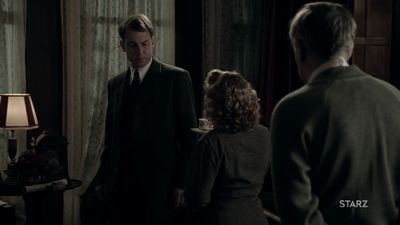 OUTLANDER_-_E1X08_BOTH_SIDES_NOW_0235.jpg