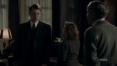 OUTLANDER_-_E1X08_BOTH_SIDES_NOW_0238.jpg