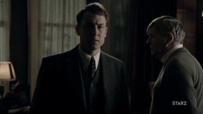 OUTLANDER_-_E1X08_BOTH_SIDES_NOW_0240.jpg