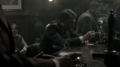 OUTLANDER_-_E1X08_BOTH_SIDES_NOW_0256.jpg