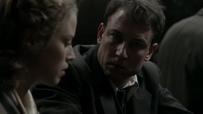 OUTLANDER_-_E1X08_BOTH_SIDES_NOW_0305.jpg