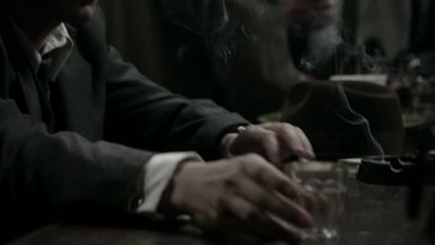 OUTLANDER_-_E1X08_BOTH_SIDES_NOW_0342.jpg