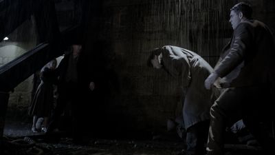 OUTLANDER_-_E1X08_BOTH_SIDES_NOW_0369.jpg