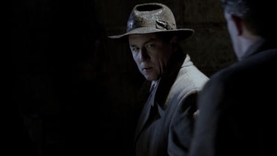 OUTLANDER_-_E1X08_BOTH_SIDES_NOW_0380.jpg