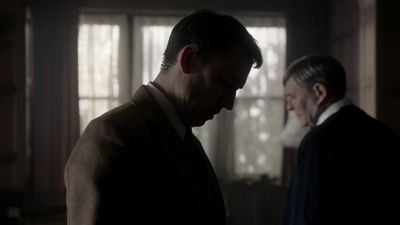 OUTLANDER_-_E1X08_BOTH_SIDES_NOW_0428.jpg