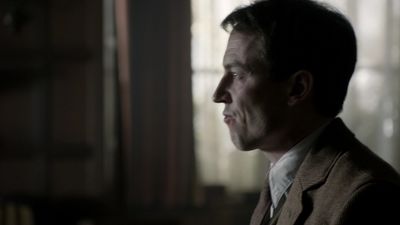 OUTLANDER_-_E1X08_BOTH_SIDES_NOW_0442.jpg