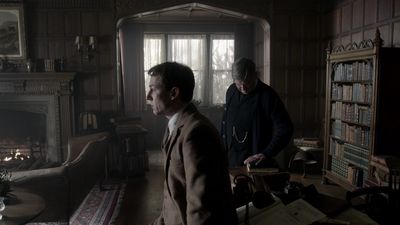 OUTLANDER_-_E1X08_BOTH_SIDES_NOW_0446.jpg