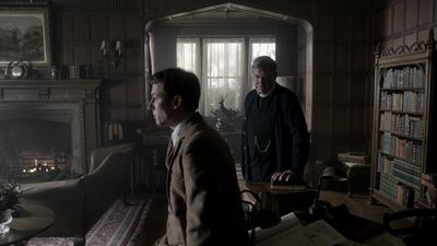 OUTLANDER_-_E1X08_BOTH_SIDES_NOW_0454.jpg