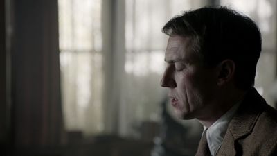 OUTLANDER_-_E1X08_BOTH_SIDES_NOW_0458.jpg