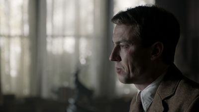 OUTLANDER_-_E1X08_BOTH_SIDES_NOW_0463.jpg