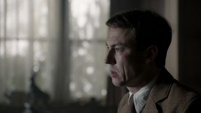 OUTLANDER_-_E1X08_BOTH_SIDES_NOW_0469.jpg