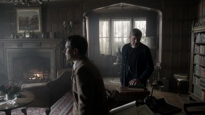 OUTLANDER_-_E1X08_BOTH_SIDES_NOW_0488.jpg