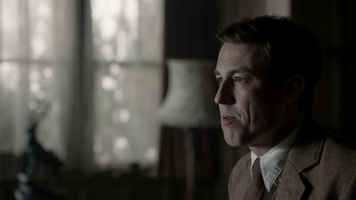 OUTLANDER_-_E1X08_BOTH_SIDES_NOW_0503.jpg