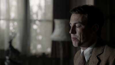 OUTLANDER_-_E1X08_BOTH_SIDES_NOW_0505.jpg