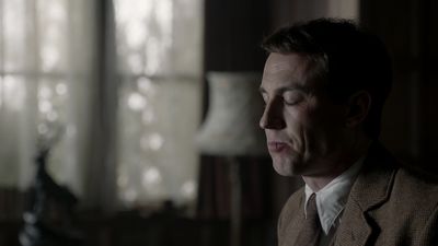 OUTLANDER_-_E1X08_BOTH_SIDES_NOW_0507.jpg