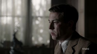 OUTLANDER_-_E1X08_BOTH_SIDES_NOW_0518.jpg