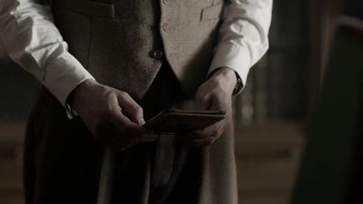 OUTLANDER_-_E1X08_BOTH_SIDES_NOW_0559.jpg